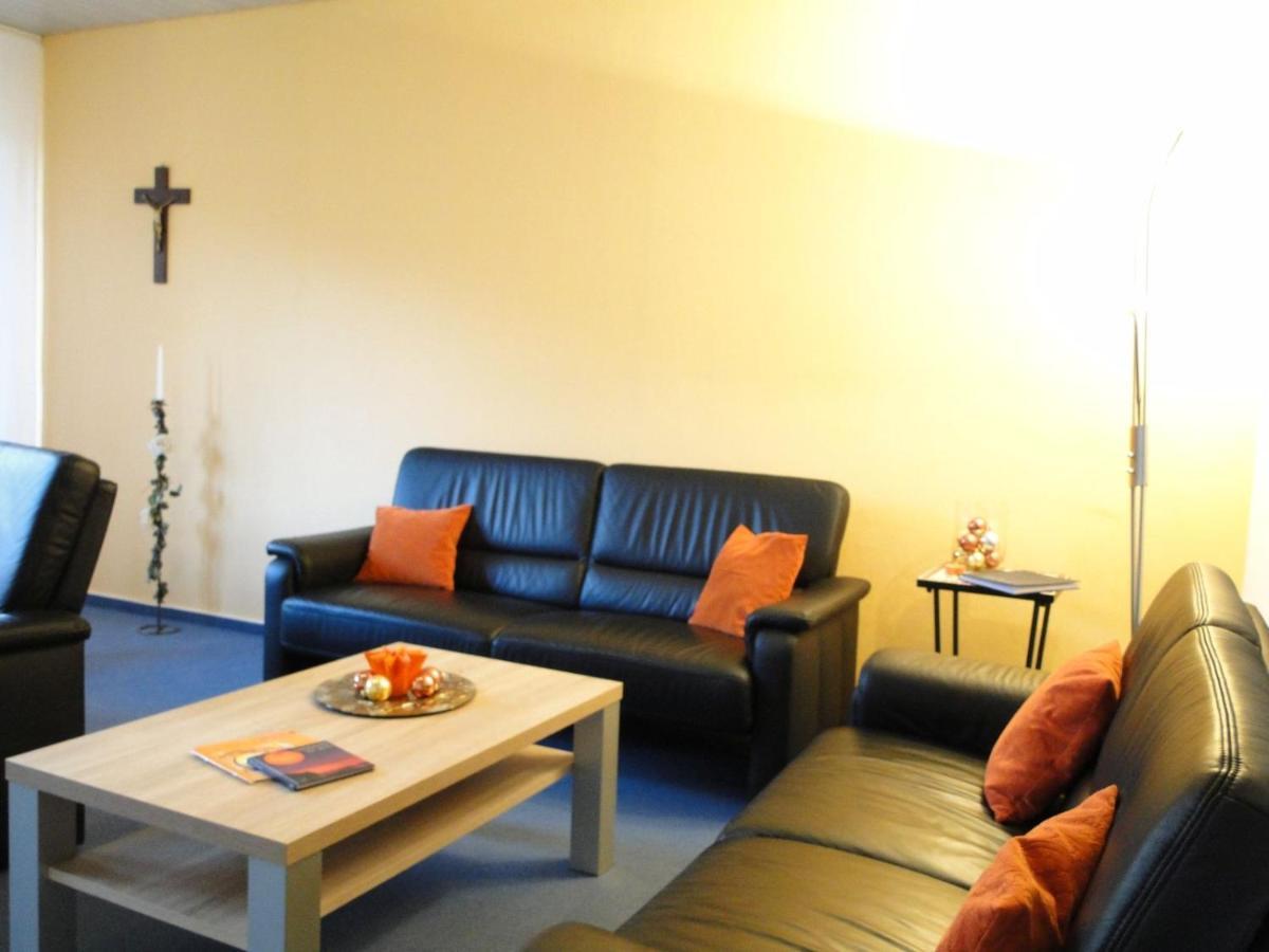 Auberge de jeunesse Haus St. Josef à Vallendar Extérieur photo